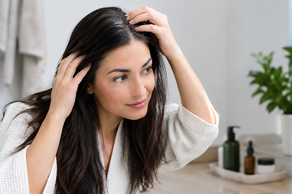 How to Treat Greasy Dandruff Without Overwashing